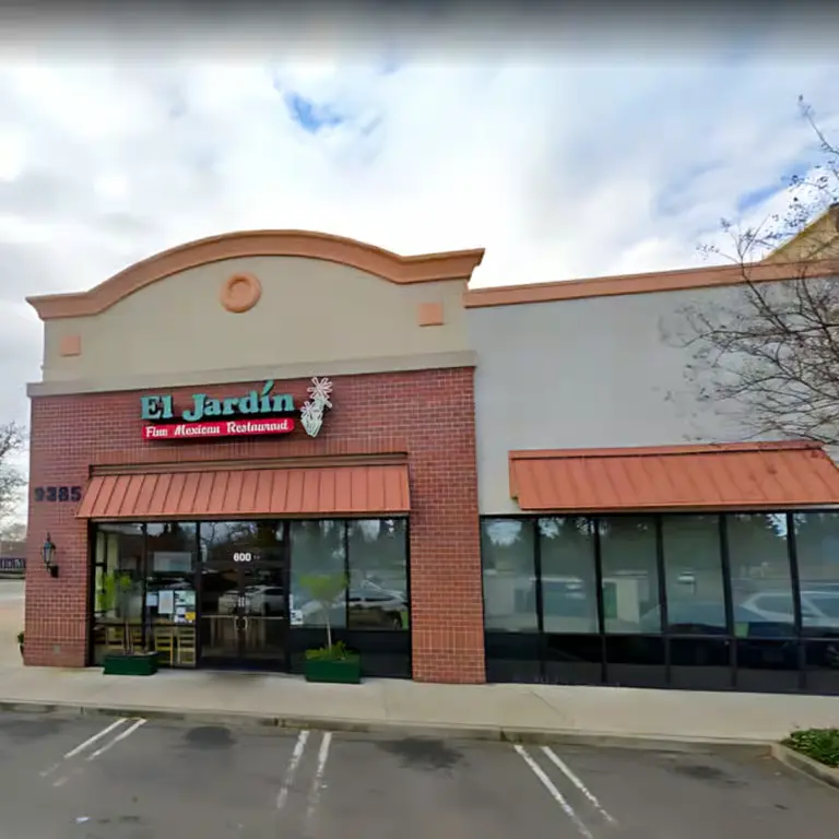 El Jardin restaurant storefront in Elk Grove